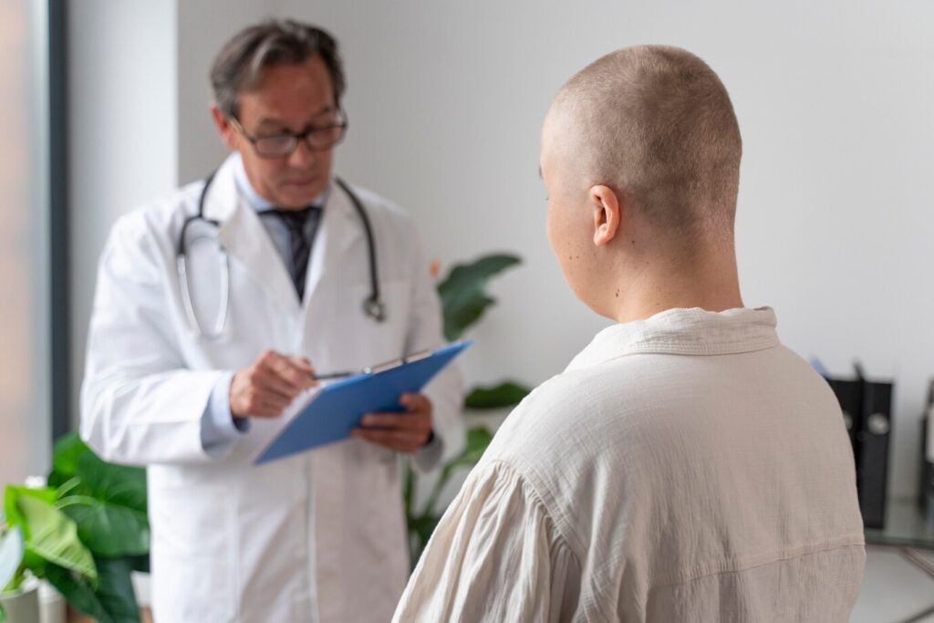 Best Oncologist in Delhi